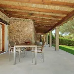 Casa Con Giardino 250 M Dal Mare