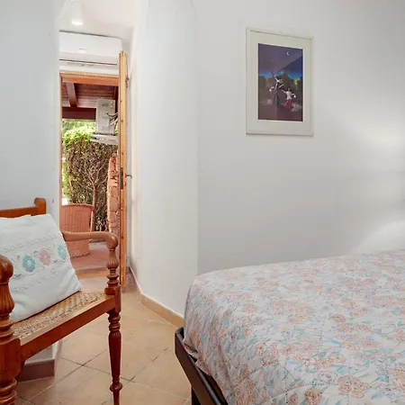 Casa Con Giardino 250 M Dal Mare