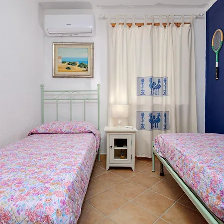 Casa Con Giardino 250 M Dal Mare Nyaraló Porto Rotondo